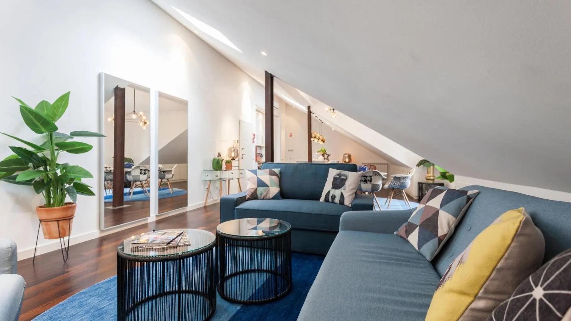 Lejlighed Explore Vibrant Lisbon From A Designer Loft At Casa Da Barroca Portugal