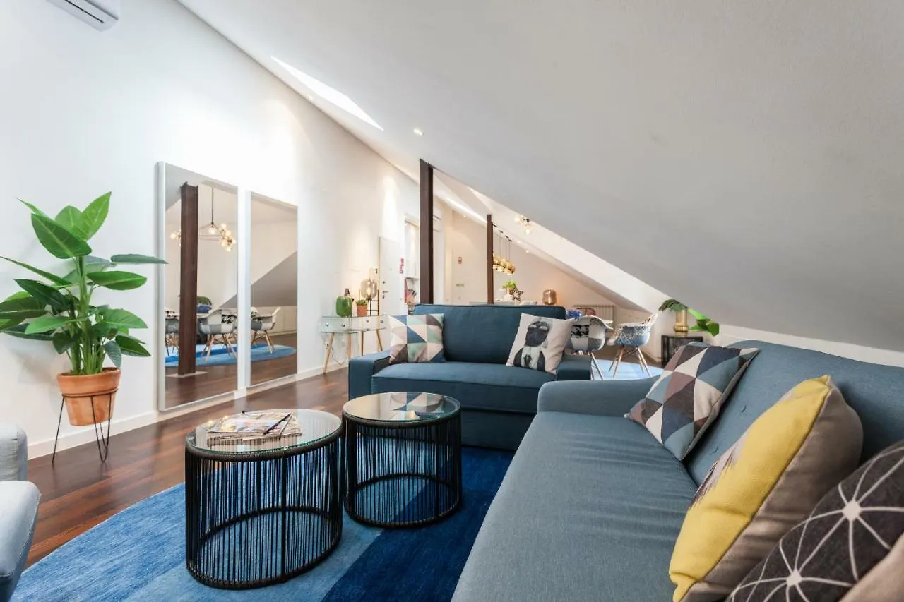 Explore Vibrant Lisbon From A Designer Loft At Casa Da Barroca Apartment