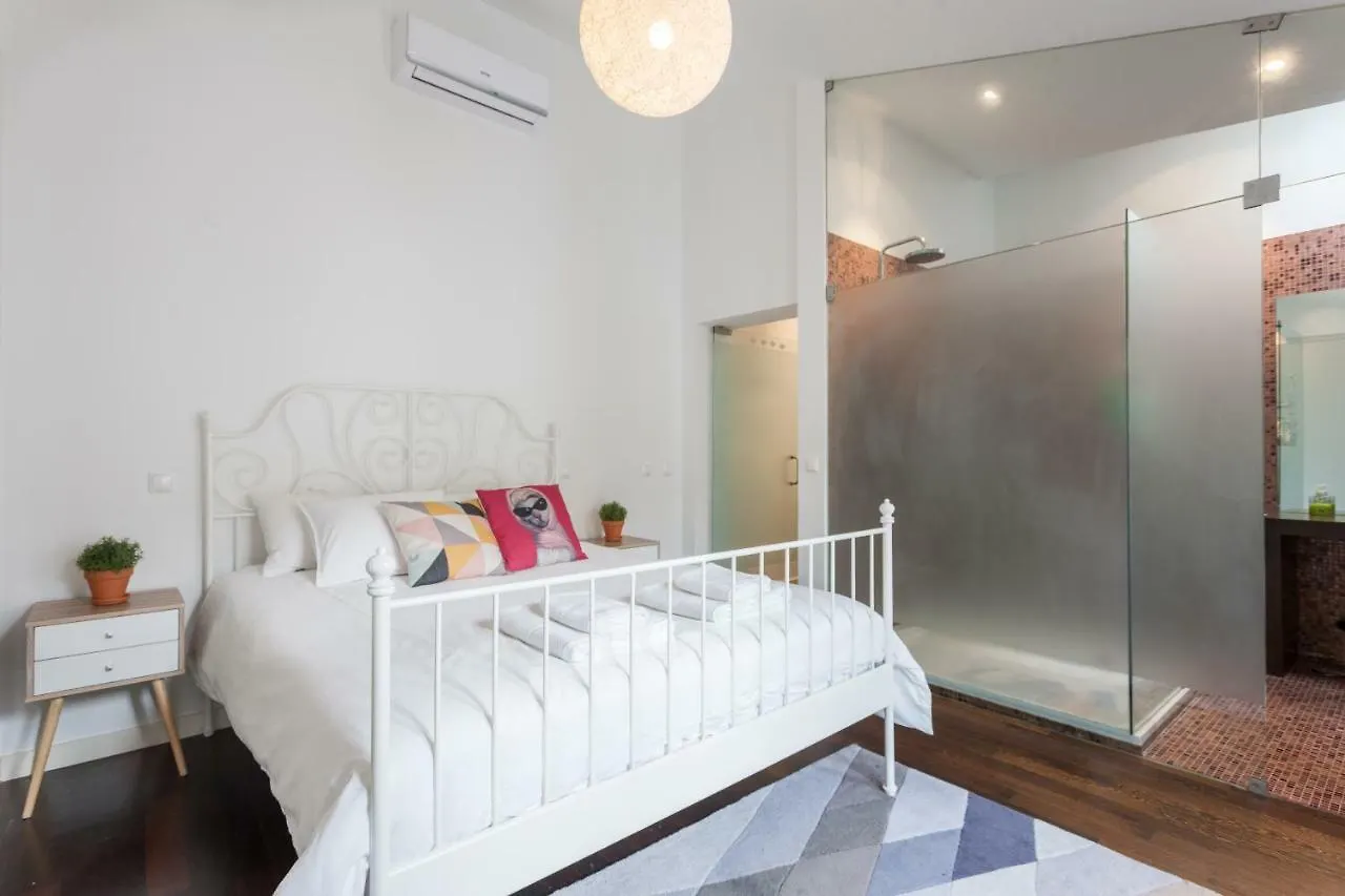 Explore Vibrant Lisbon From A Designer Loft At Casa Da Barroca 0*,